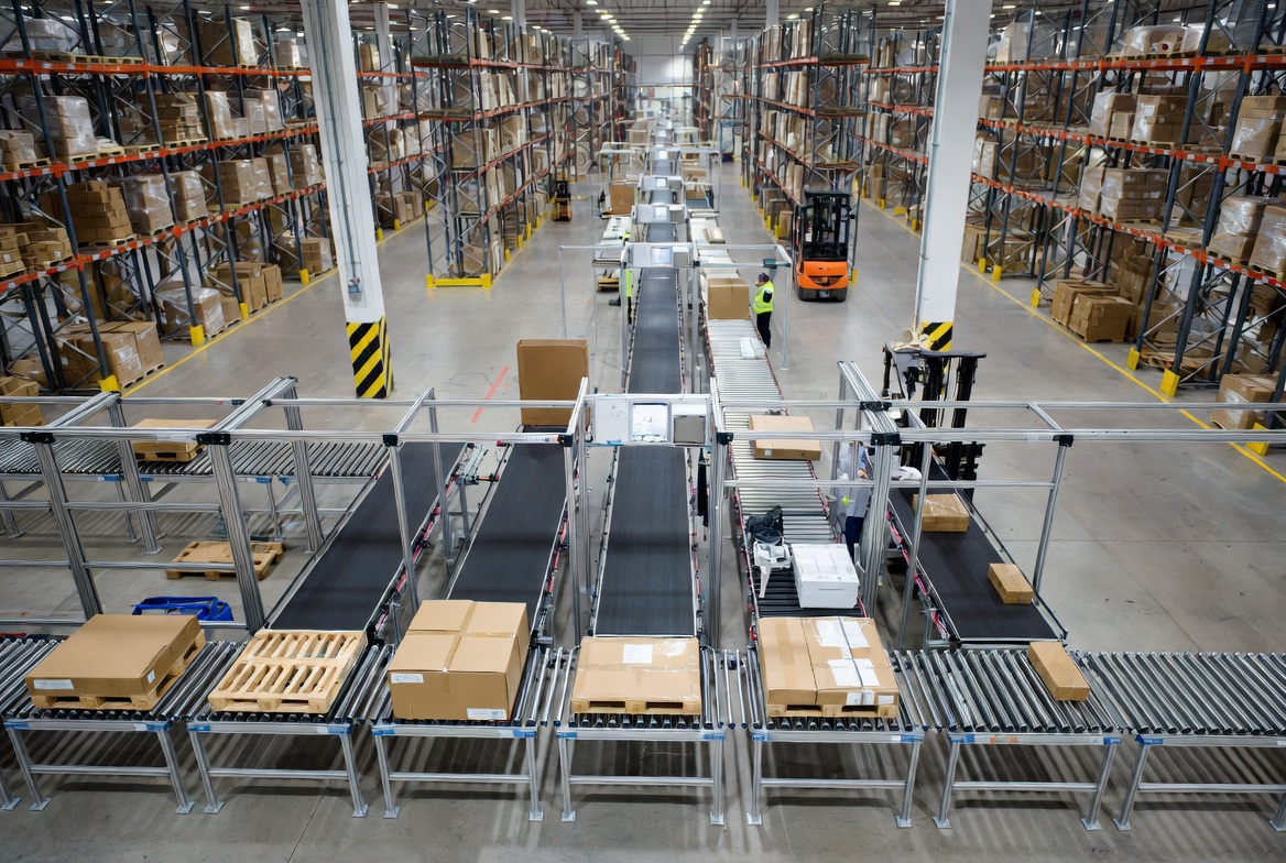 Logistics & Warehousing
